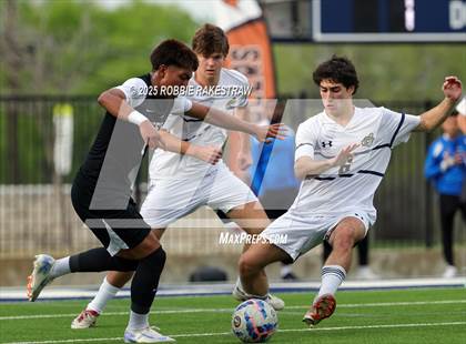 Thumbnail 1 in West Mesquite vs. Highland Park (UIL 5A D2 Regional Semifinal Playoff) photogallery.