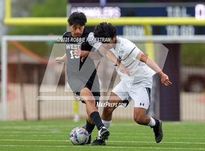 Thumbnail 3 in West Mesquite vs. Highland Park (UIL 5A D2 Regional Semifinal Playoff) photogallery.