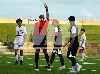 Thumbnail 2 in West Mesquite vs. Highland Park (UIL 5A D2 Regional Semifinal Playoff) photogallery.
