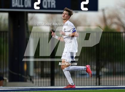 Thumbnail 3 in West Mesquite vs. Highland Park (UIL 5A D2 Regional Semifinal Playoff) photogallery.