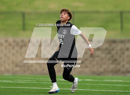Thumbnail 1 in West Mesquite vs. Highland Park (UIL 5A D2 Regional Semifinal Playoff) photogallery.