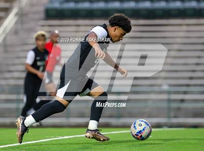 Thumbnail 3 in West Mesquite vs. Highland Park (UIL 5A D2 Regional Semifinal Playoff) photogallery.