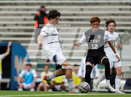 Thumbnail 3 in West Mesquite vs. Highland Park (UIL 5A D2 Regional Semifinal Playoff) photogallery.
