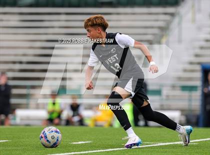 Thumbnail 1 in West Mesquite vs. Highland Park (UIL 5A D2 Regional Semifinal Playoff) photogallery.