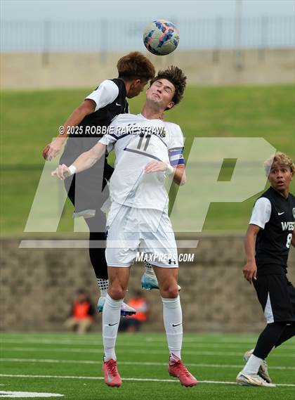 Thumbnail 2 in West Mesquite vs. Highland Park (UIL 5A D2 Regional Semifinal Playoff) photogallery.