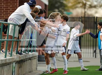 Thumbnail 2 in West Mesquite vs. Highland Park (UIL 5A D2 Regional Semifinal Playoff) photogallery.