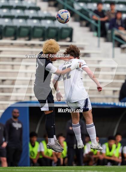 Thumbnail 1 in West Mesquite vs. Highland Park (UIL 5A D2 Regional Semifinal Playoff) photogallery.