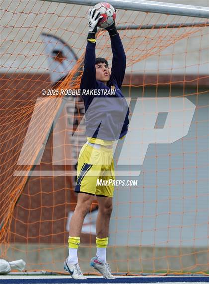 Thumbnail 1 in West Mesquite vs. Highland Park (UIL 5A D2 Regional Semifinal Playoff) photogallery.