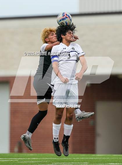 Thumbnail 2 in West Mesquite vs. Highland Park (UIL 5A D2 Regional Semifinal Playoff) photogallery.