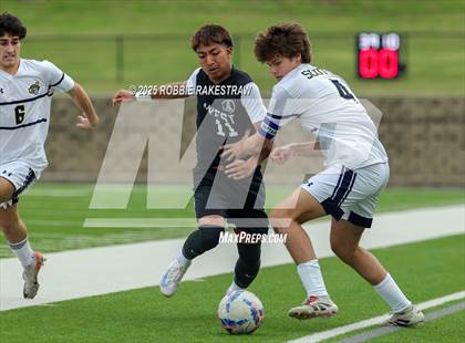 Thumbnail 1 in West Mesquite vs. Highland Park (UIL 5A D2 Regional Semifinal Playoff) photogallery.