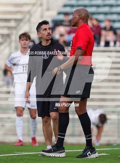 Thumbnail 2 in West Mesquite vs. Highland Park (UIL 5A D2 Regional Semifinal Playoff) photogallery.