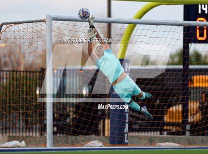 Thumbnail 3 in West Mesquite vs. Highland Park (UIL 5A D2 Regional Semifinal Playoff) photogallery.