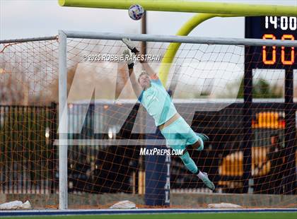 Thumbnail 2 in West Mesquite vs. Highland Park (UIL 5A D2 Regional Semifinal Playoff) photogallery.