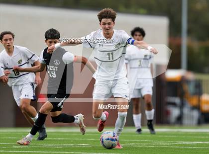 Thumbnail 3 in West Mesquite vs. Highland Park (UIL 5A D2 Regional Semifinal Playoff) photogallery.