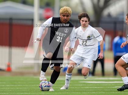 Thumbnail 3 in West Mesquite vs. Highland Park (UIL 5A D2 Regional Semifinal Playoff) photogallery.