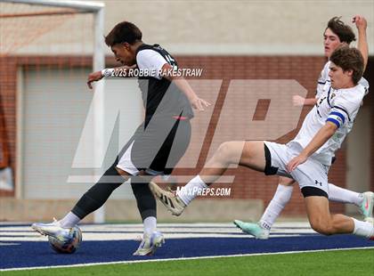 Thumbnail 1 in West Mesquite vs. Highland Park (UIL 5A D2 Regional Semifinal Playoff) photogallery.