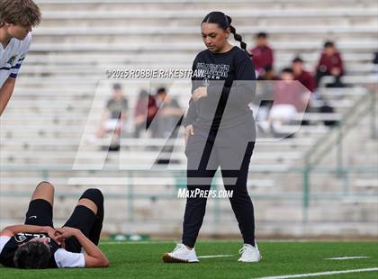 Thumbnail 1 in West Mesquite vs. Highland Park (UIL 5A D2 Regional Semifinal Playoff) photogallery.