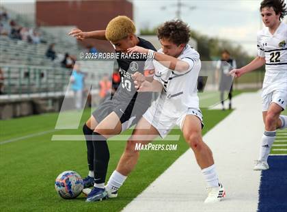 Thumbnail 3 in West Mesquite vs. Highland Park (UIL 5A D2 Regional Semifinal Playoff) photogallery.