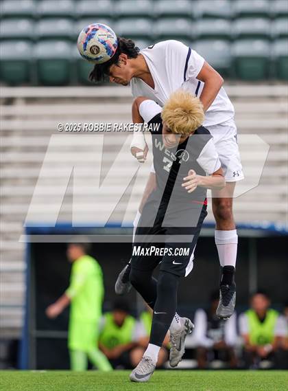 Thumbnail 2 in West Mesquite vs. Highland Park (UIL 5A D2 Regional Semifinal Playoff) photogallery.
