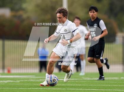 Thumbnail 2 in West Mesquite vs. Highland Park (UIL 5A D2 Regional Semifinal Playoff) photogallery.