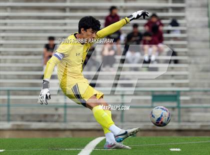 Thumbnail 2 in West Mesquite vs. Highland Park (UIL 5A D2 Regional Semifinal Playoff) photogallery.