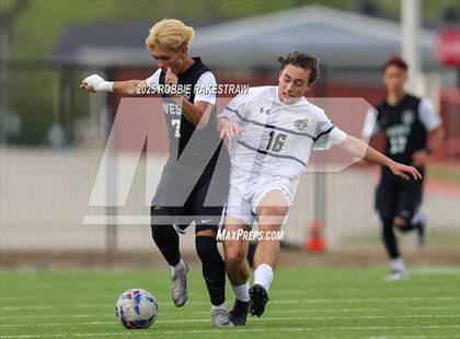 Thumbnail 2 in West Mesquite vs. Highland Park (UIL 5A D2 Regional Semifinal Playoff) photogallery.
