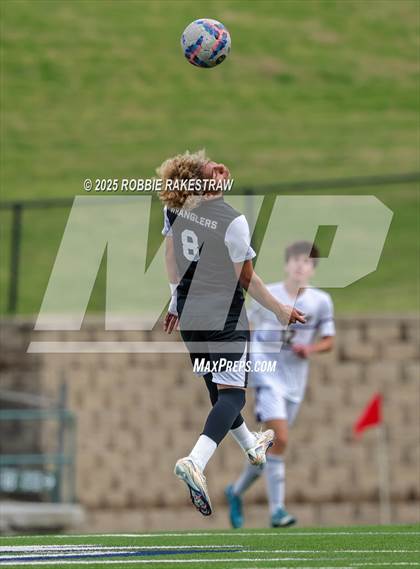 Thumbnail 1 in West Mesquite vs. Highland Park (UIL 5A D2 Regional Semifinal Playoff) photogallery.