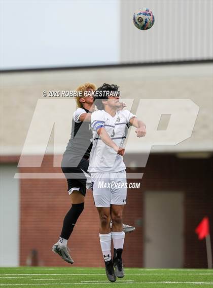 Thumbnail 1 in West Mesquite vs. Highland Park (UIL 5A D2 Regional Semifinal Playoff) photogallery.
