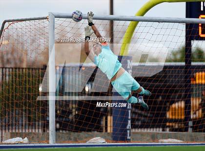 Thumbnail 2 in West Mesquite vs. Highland Park (UIL 5A D2 Regional Semifinal Playoff) photogallery.
