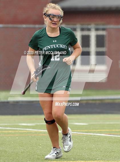 Thumbnail 2 in Pentucket Regional vs Ipswich (MIAA Division 4 Round of 8) photogallery.