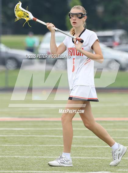 Thumbnail 3 in Pentucket Regional vs Ipswich (MIAA Division 4 Round of 8) photogallery.