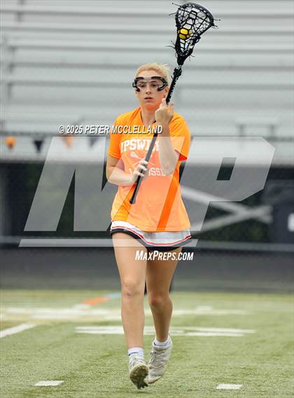 Thumbnail 2 in Pentucket Regional vs Ipswich (MIAA Division 4 Round of 8) photogallery.