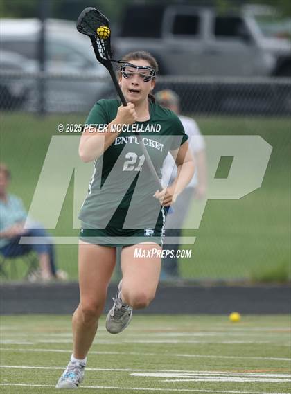 Thumbnail 2 in Pentucket Regional vs Ipswich (MIAA Division 4 Round of 8) photogallery.