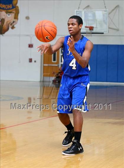 Thumbnail 2 in Fairfax vs. Price (The Tournament) photogallery.