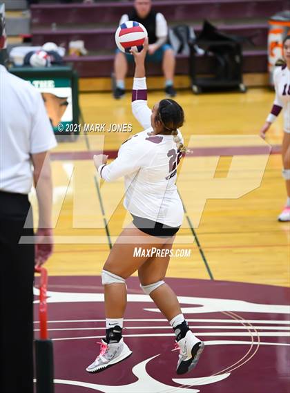 Thumbnail 3 in Chandler Prep vs. Trivium Prep (AIA 2A Semifinal) photogallery.