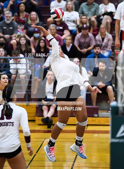 Thumbnail 2 in Chandler Prep vs. Trivium Prep (AIA 2A Semifinal) photogallery.
