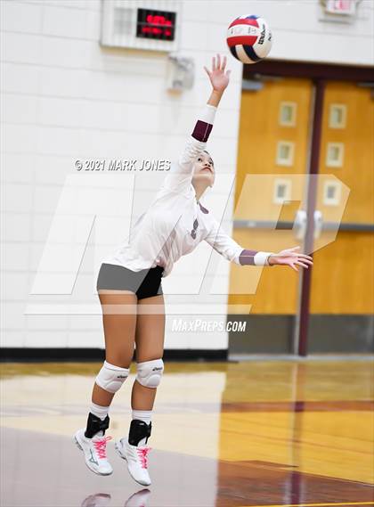 Thumbnail 2 in Chandler Prep vs. Trivium Prep (AIA 2A Semifinal) photogallery.