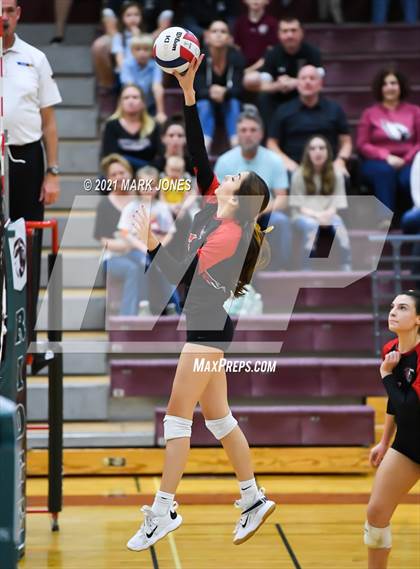 Thumbnail 2 in Chandler Prep vs. Trivium Prep (AIA 2A Semifinal) photogallery.