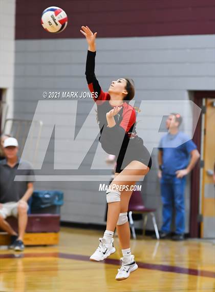 Thumbnail 2 in Chandler Prep vs. Trivium Prep (AIA 2A Semifinal) photogallery.