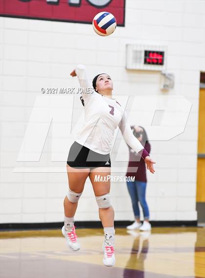 Thumbnail 2 in Chandler Prep vs. Trivium Prep (AIA 2A Semifinal) photogallery.