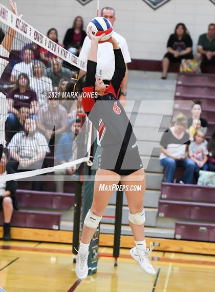 Thumbnail 2 in Chandler Prep vs. Trivium Prep (AIA 2A Semifinal) photogallery.