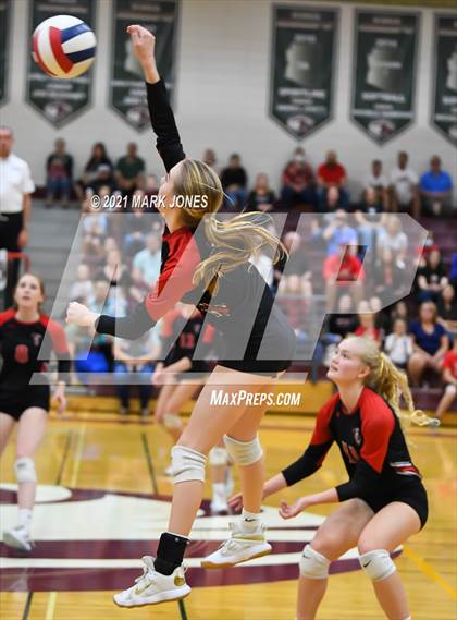 Thumbnail 3 in Chandler Prep vs. Trivium Prep (AIA 2A Semifinal) photogallery.