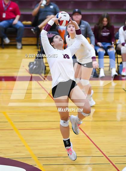 Thumbnail 2 in Chandler Prep vs. Trivium Prep (AIA 2A Semifinal) photogallery.