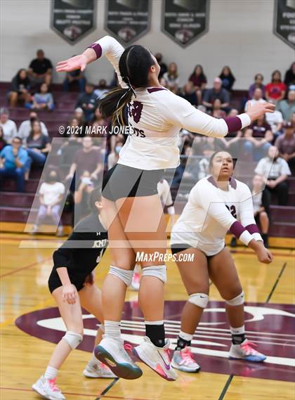 Thumbnail 1 in Chandler Prep vs. Trivium Prep (AIA 2A Semifinal) photogallery.