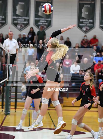 Thumbnail 2 in Chandler Prep vs. Trivium Prep (AIA 2A Semifinal) photogallery.