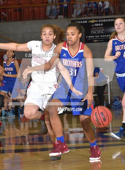 Thumbnail 2 in Patterson vs. Christian Brothers (CIF SJS D3 Final) photogallery.