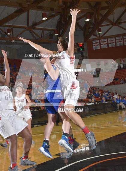 Thumbnail 2 in Patterson vs. Christian Brothers (CIF SJS D3 Final) photogallery.