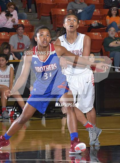 Thumbnail 1 in Patterson vs. Christian Brothers (CIF SJS D3 Final) photogallery.