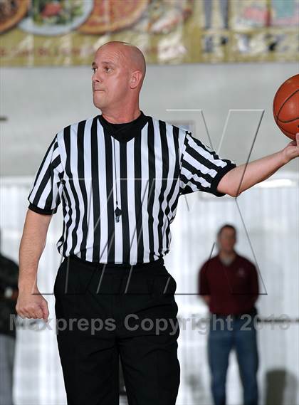 Thumbnail 2 in Redding Christian vs. Chester (CIF NS D6 Final) photogallery.
