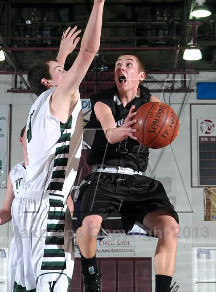 Thumbnail 2 in Redding Christian vs. Chester (CIF NS D6 Final) photogallery.